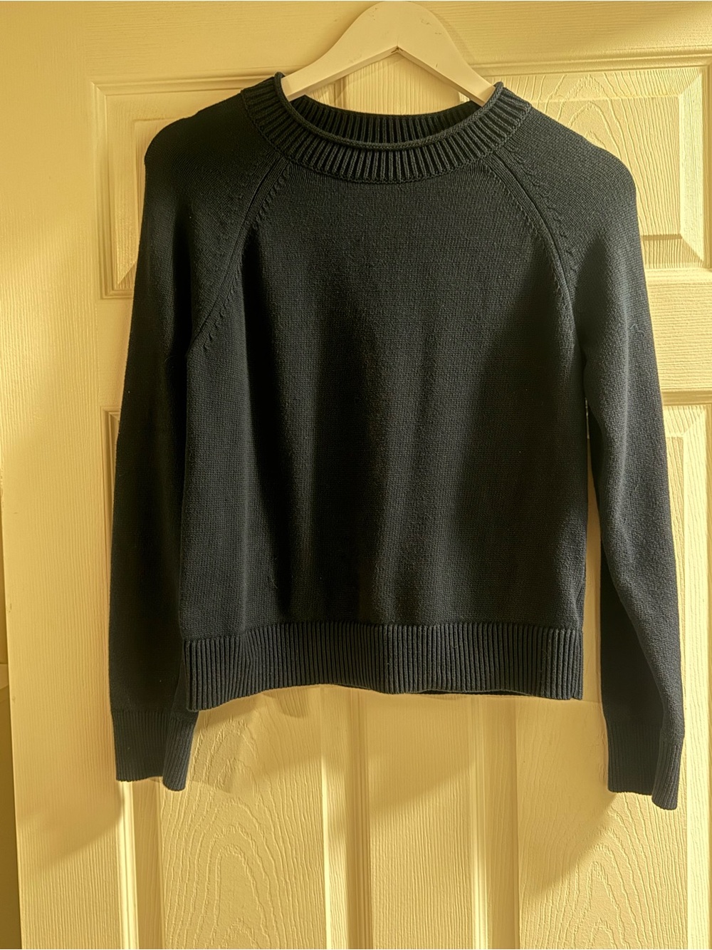 Navy crewneck Women’s sweater Banana Republic